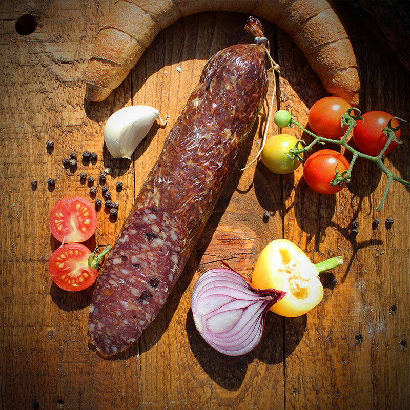 mangalica vastagkolbász vörösáfonyával
